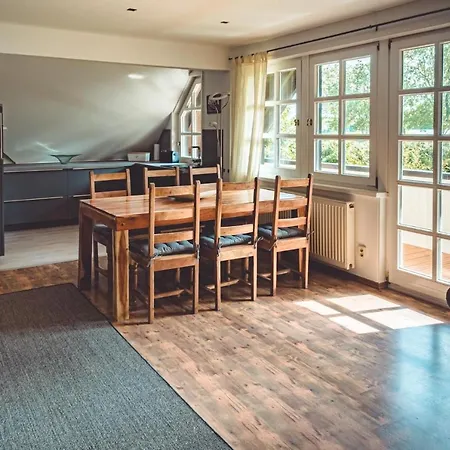 Reetdachfachwerkvilla Am Wiesengrund Bergen Auf Rugen