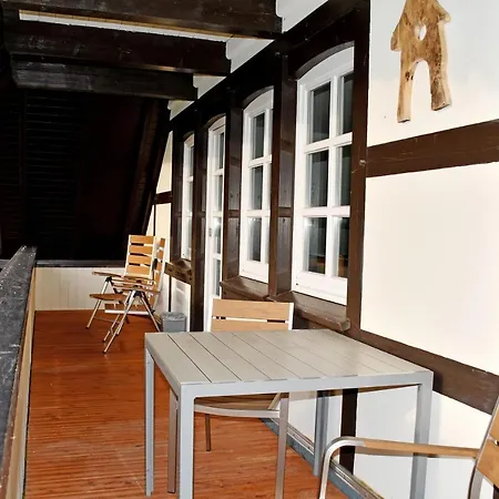 Reetdachfachwerkvilla Am Wiesengrund Apartment Bergen Auf Rugen